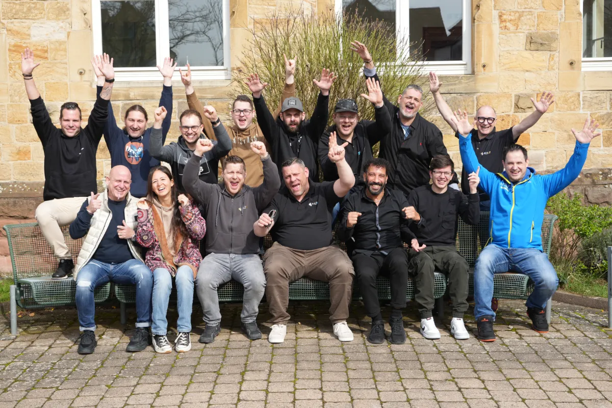 Das PfalzDJs-Team bringt beim All-inclusive-DJ alles mit